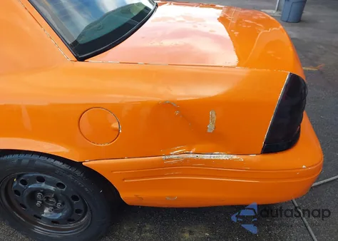 2010 Ford Crown Victoria Police Interceptor z USA, uszkodzony, nr VIN 2FABP7BV9AX118966